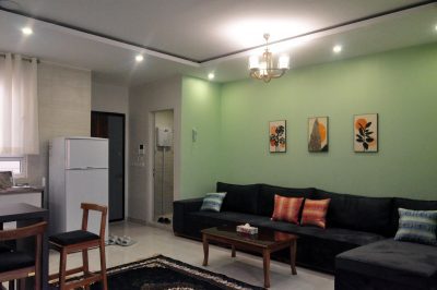 آپارتمان شیک مناسب 4 نفر بلوار فردوس غرب (ارم)