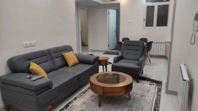 آپارتمان دو خوابه مبله . شهرک غرب (دادمان )